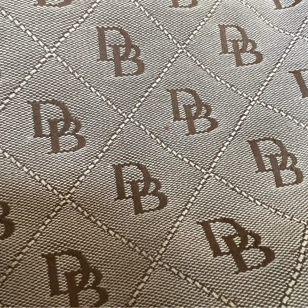 Dooney & Bourke this authentic